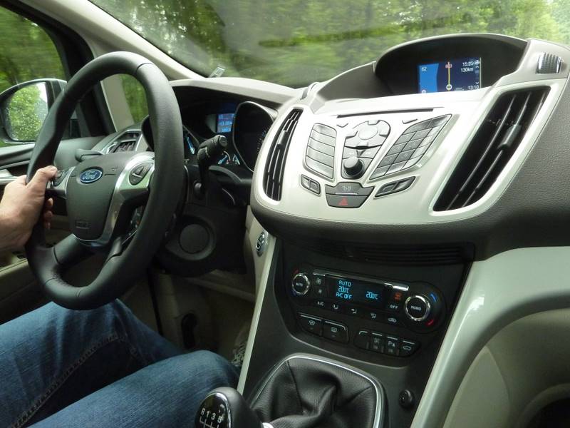 Ford C-Max testy
